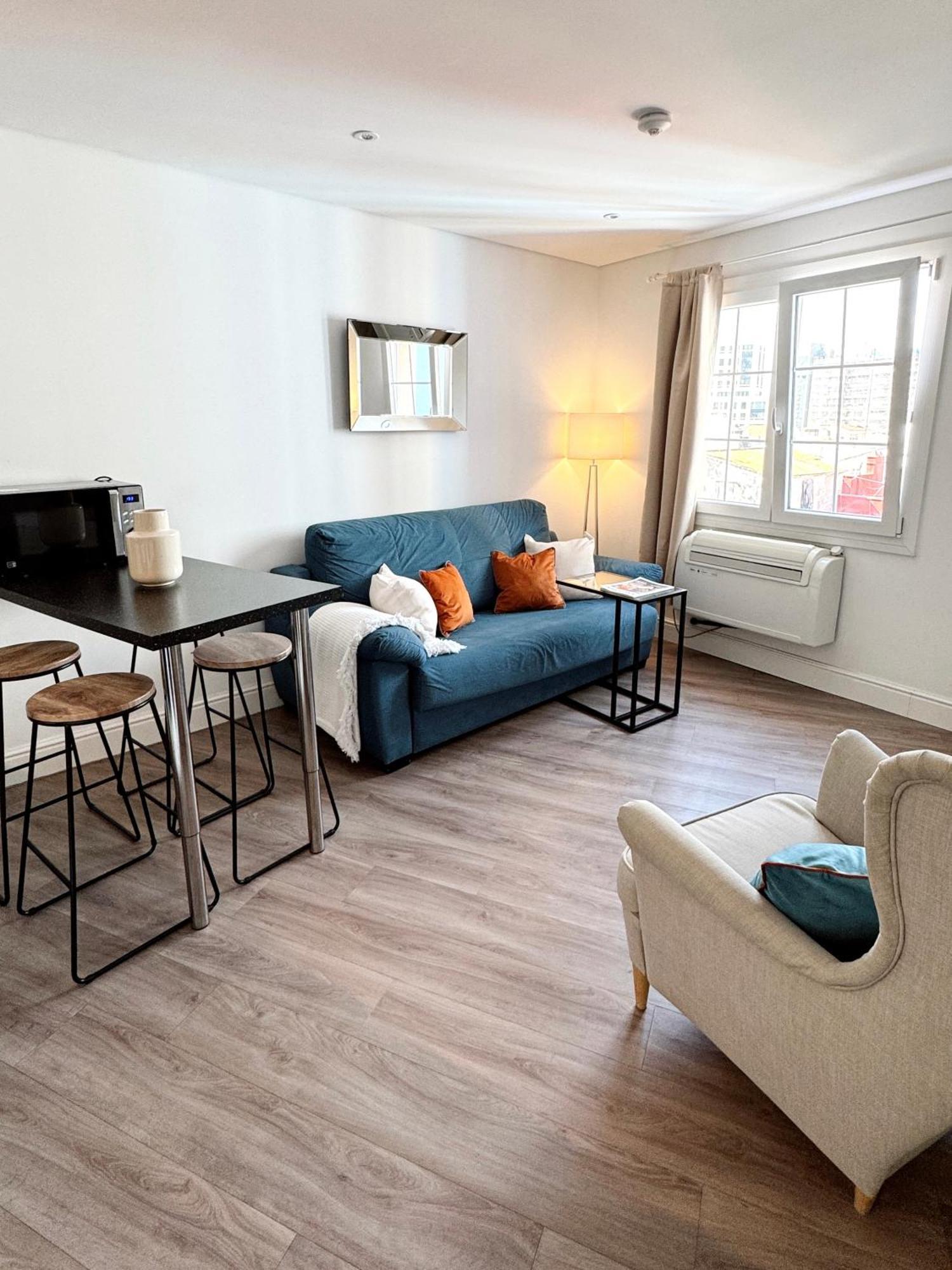 Deluxe City Centre Two Bedroom - Grand Central House ยิบรอลตาร์ ภายนอก รูปภาพ